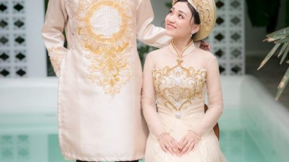 10 mẫu áo dài cô dâu chú rể màu vàng đơn giản