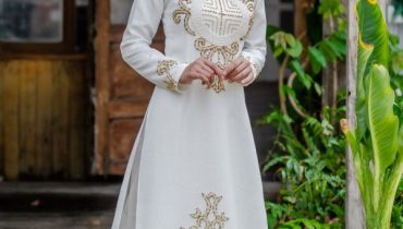 Top 25 Mẫu áo dài ăn hỏi màu trắng, hot trends của nàng dâu 2022