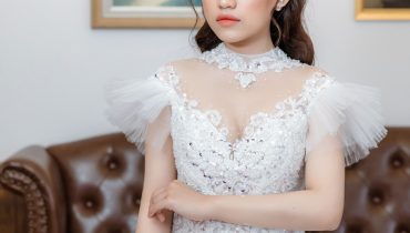 Top 20 mẫu váy cô dâu mặc tiếp khách đẹp sang gọn gàng